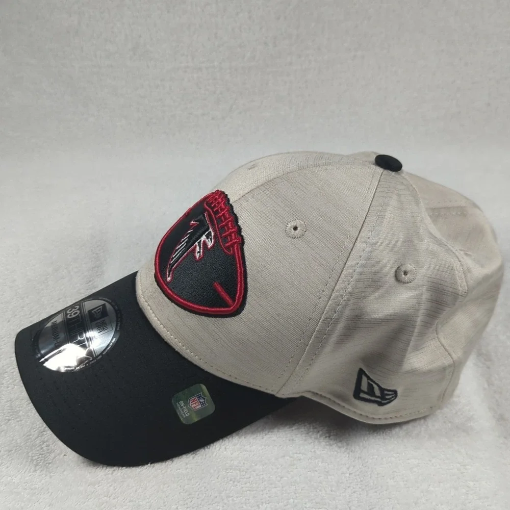Atlanta Falcons New Era 39THIRTY Sideline Hat Adult M/L Flex Fit Throwback Logo